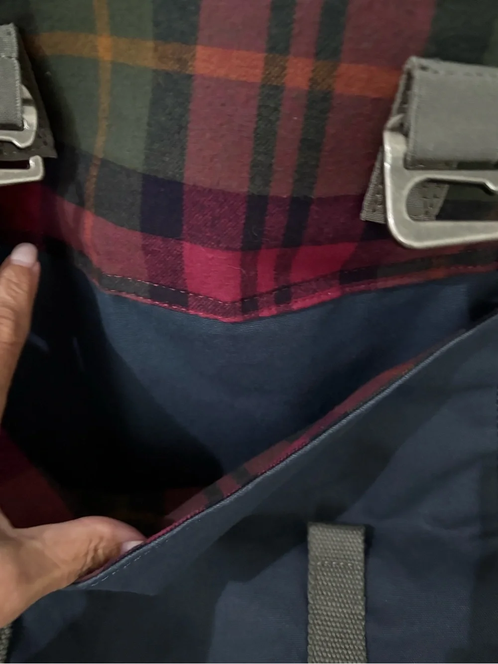 LL Bean Unisex Heritage Waxed Canvas Messenger Bag navy